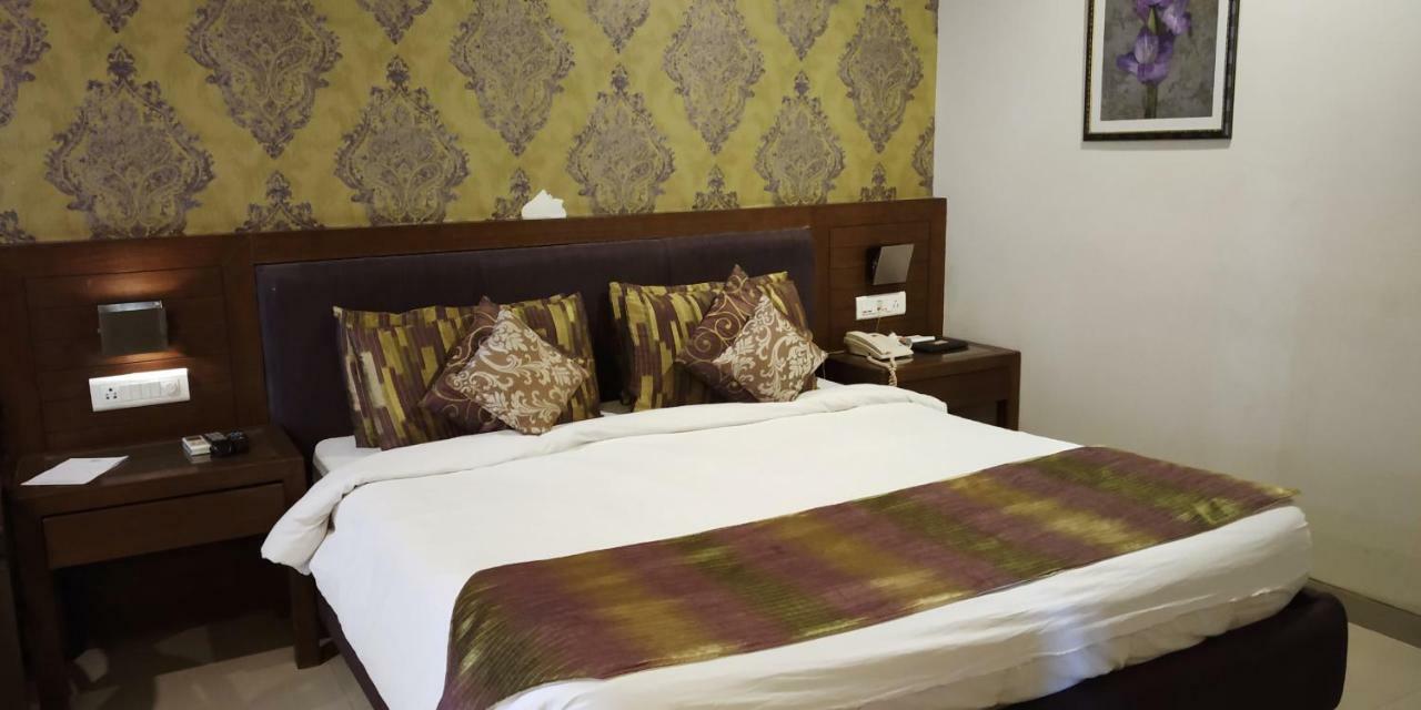 Matrix Inn Pune Dış mekan fotoğraf