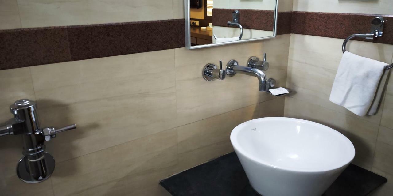 Matrix Inn Pune Dış mekan fotoğraf