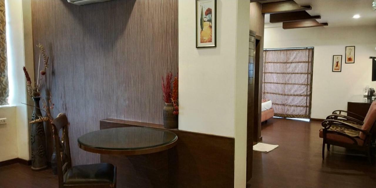 Matrix Inn Pune Dış mekan fotoğraf
